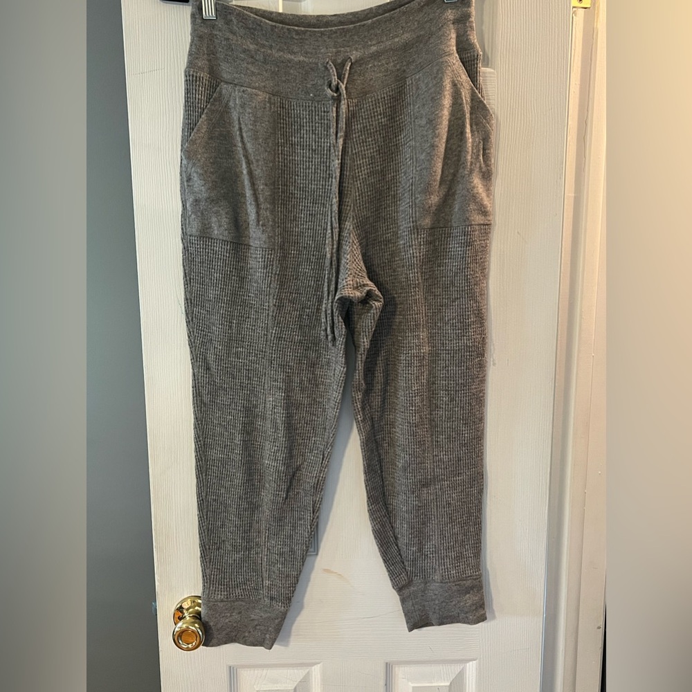 Urban Outfitters, Cropped Grey Waffle Joggers, Size Large